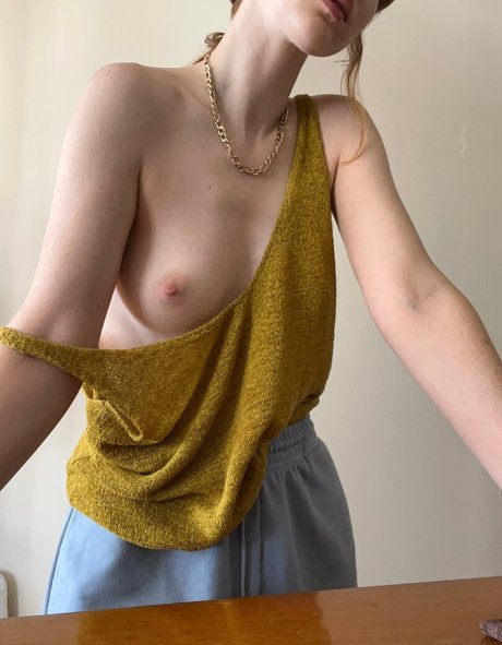 Erna Burn model top images