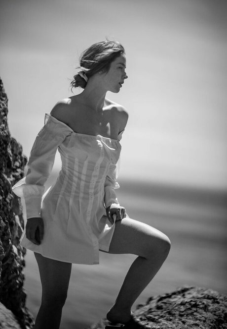 Erna Burn nude model photos