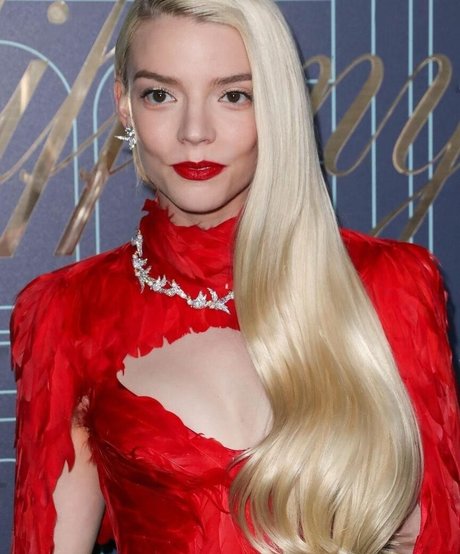 Anya Taylor Joy nice pornstar img