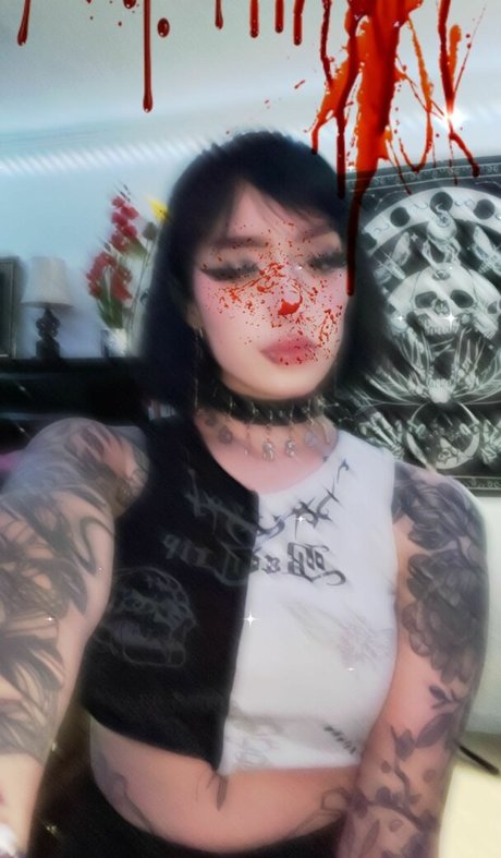 Redroomromance star hd photos