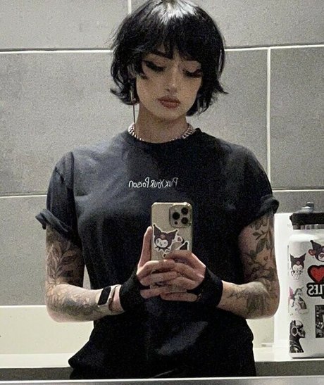 Redroomromance star sexy gallery