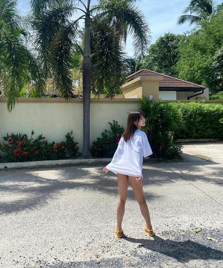 marupi 8989 model erotic img