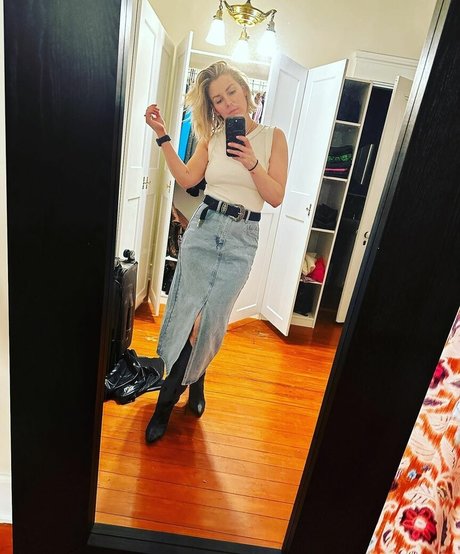 Renee Paquette pornographic actress archive