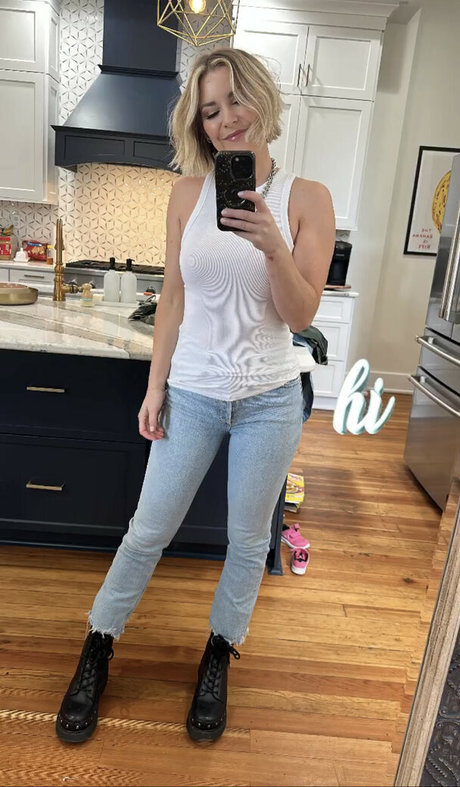 Renee Paquette star pretty pic