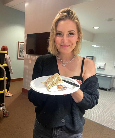 Renee Paquette perfect model photos