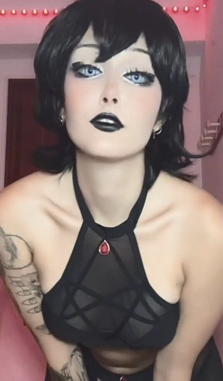 Nyukix pornographic model image