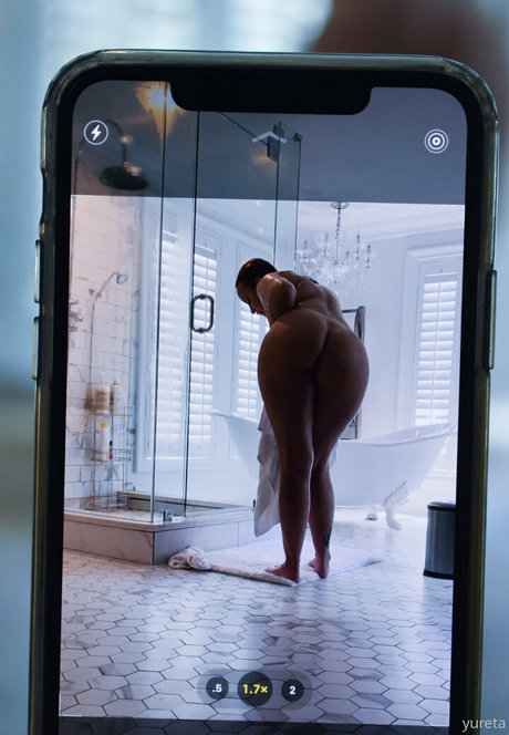 Yureta star sexy image