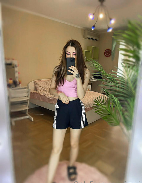 ivy i star adult image