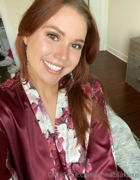 annablakexo pretty star photo