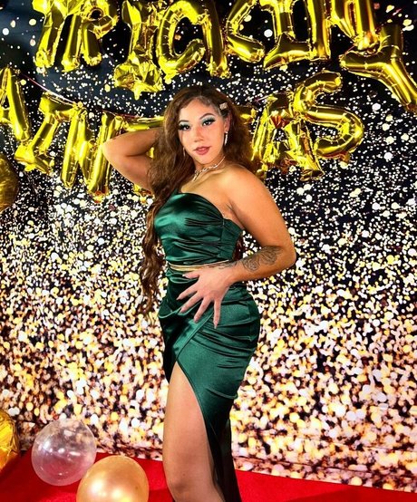 Kiah Dream model nice gallery