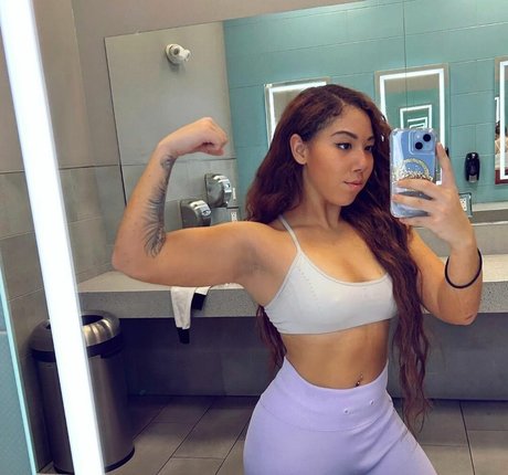 Kiah Dream model nudes archive