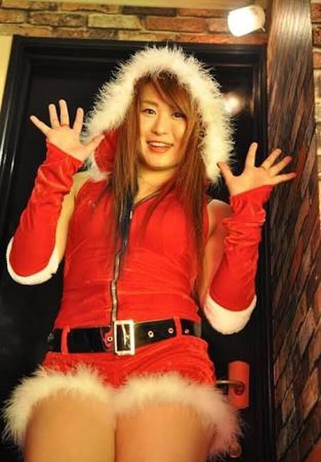 Iyo Sky pornstar sexy pics