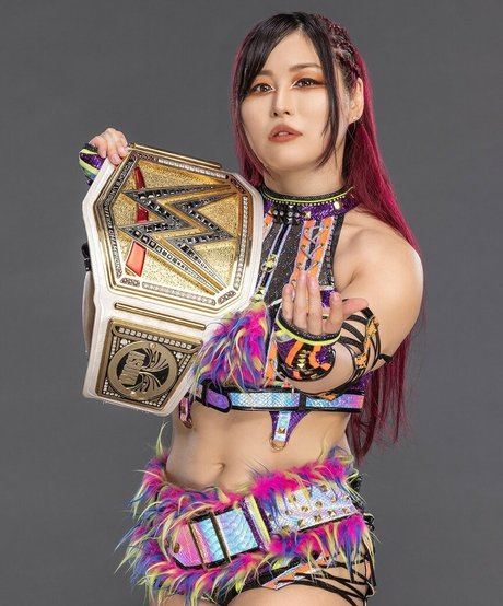 Iyo Sky model free picture