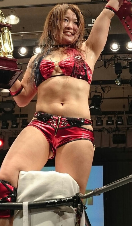 Iyo Sky pornstar sex galleries