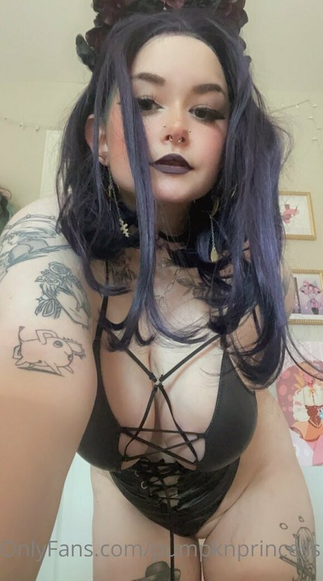 Pumpknprincess model adult pictures
