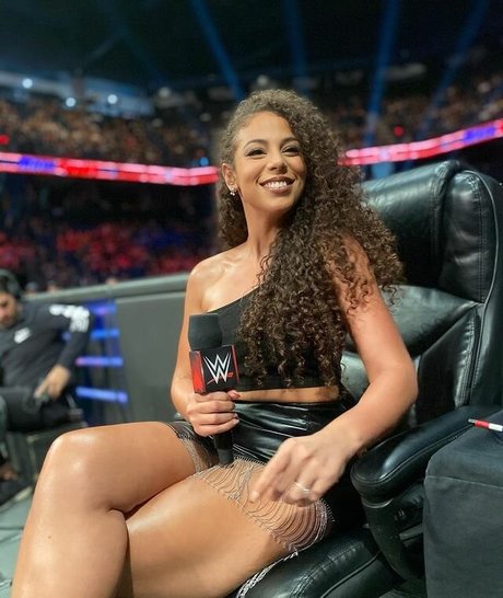 Samantha Irvin pornstar exclusive gallery