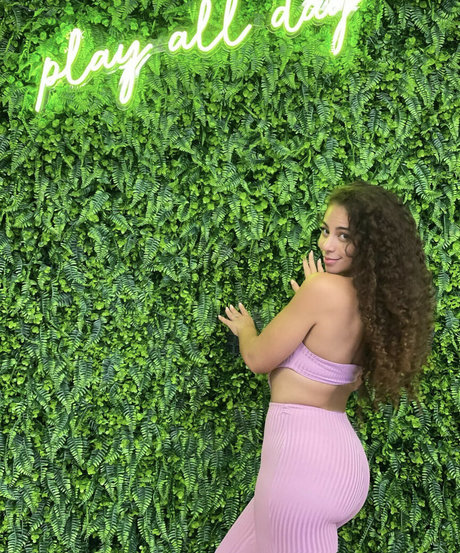 Samantha Irvin star nudes pictures