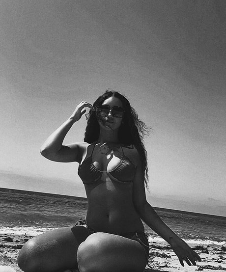 Melanie Iglesias nudes actress pictures