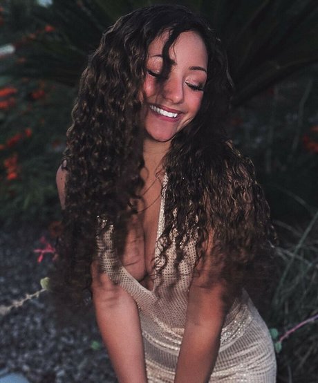 Melanie Iglesias pretty actress gallery