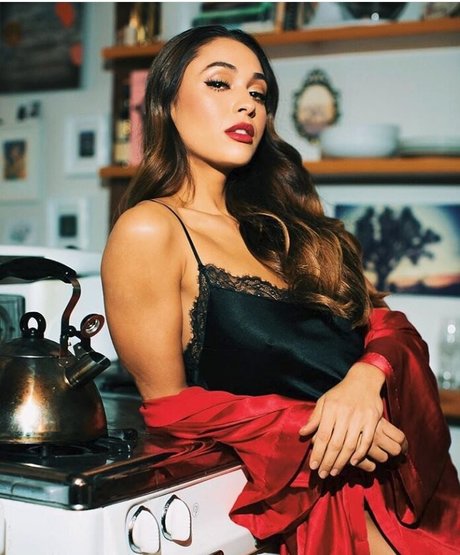Lindsey Morgan exclusive pornstar images