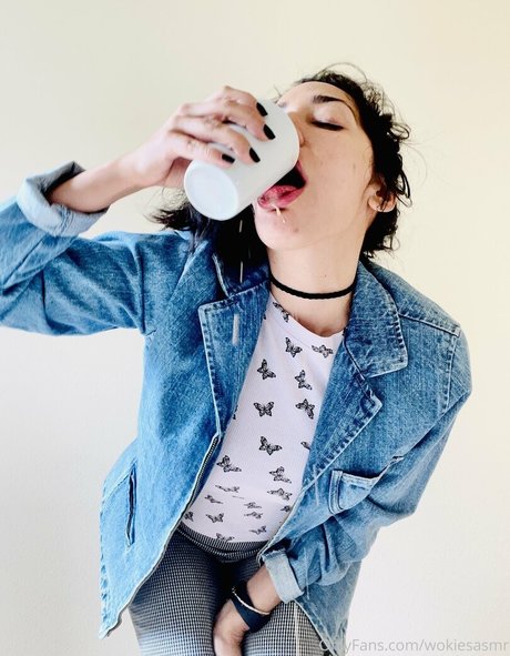 WokiesASMR star nude pics