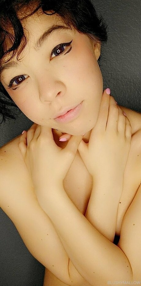 blushymallow naked star images