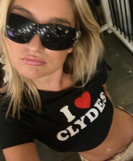 Alexa Meyer model top pictures