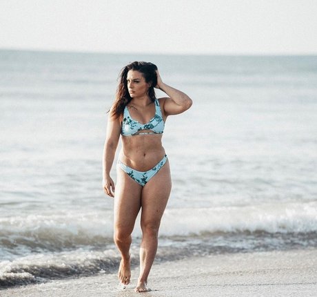 Deonna Purrazzo hot actress archive