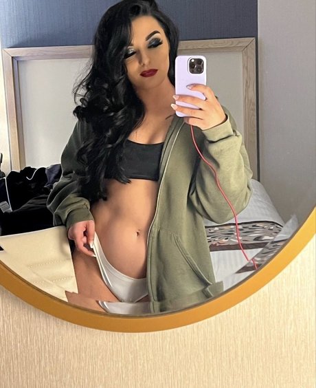 Deonna Purrazzo nude actress images