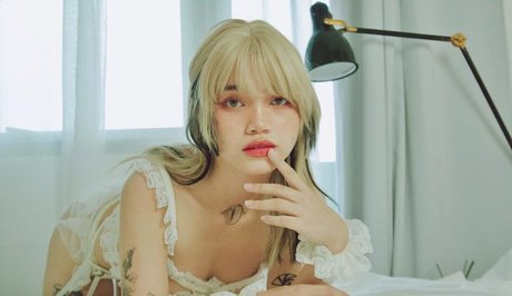 Sab Sangria perfect actress pic