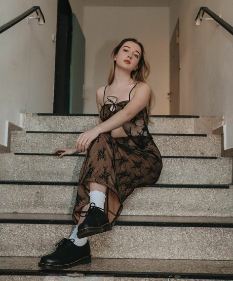 Stacey Ryan pretty actress img