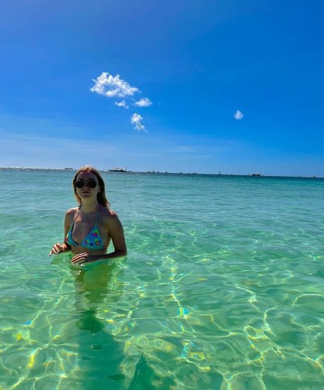 Stacey Ryan model hot pic