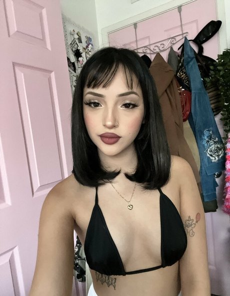 Erotiicaaa model high quality pictures