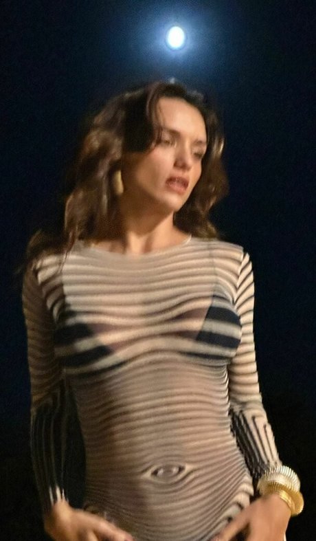 Rafa Kalimann sex model pictures