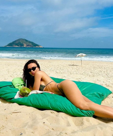 Rafa Kalimann pornstar sex photos