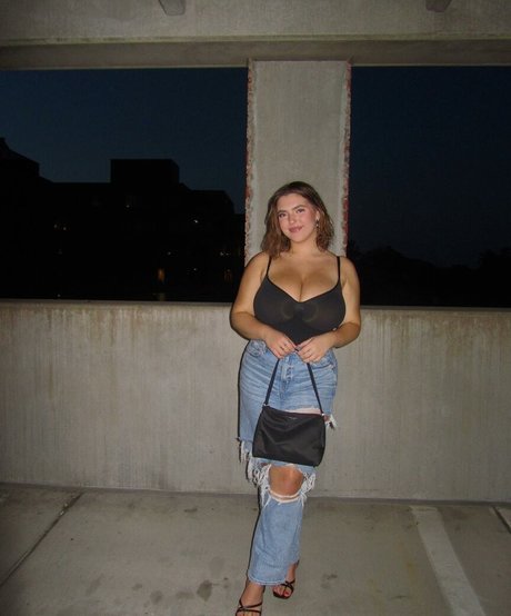 seerahb2 hot pornstar images