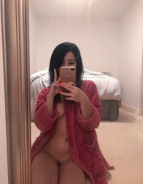 onesweetbee star art gallery