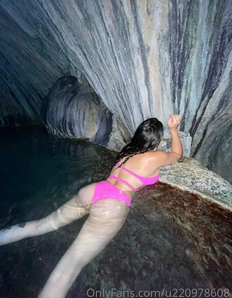 Lizbeth Rodriguez model porn gallery