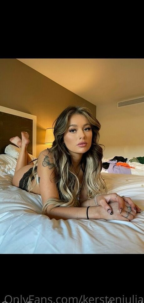 carolinecolston top model galleries