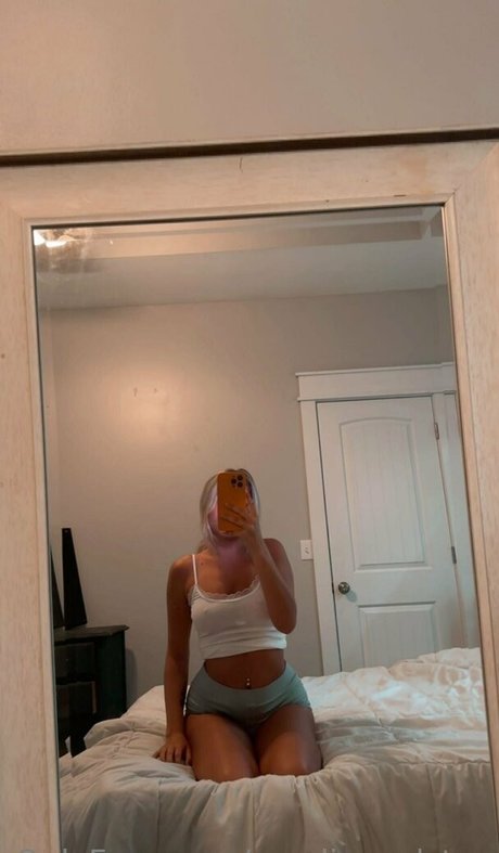 carolinecolston art pornstar archive