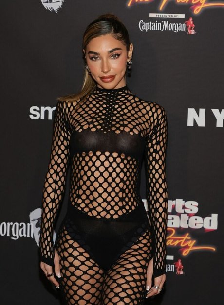 Chantel Jeffries xxx model pic