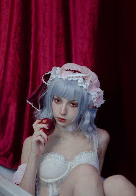 Himee lily adult model image