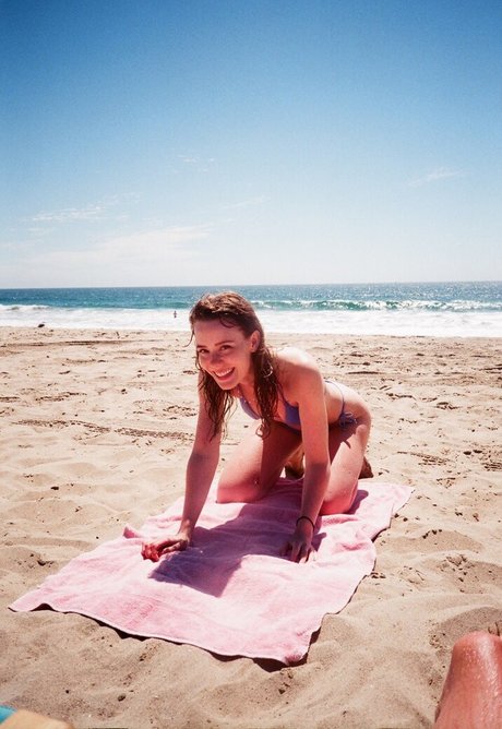 Berta Andrea Sndal model adult picture