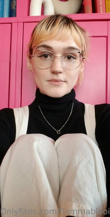 Claire Tennebrarum star art picture