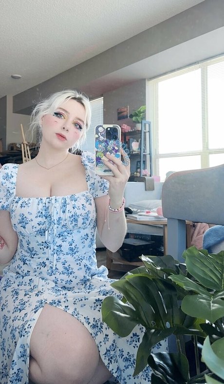 Ashtronova nude pornstar image