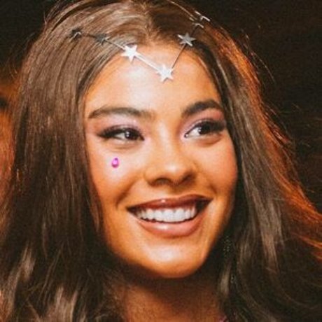 Bella Campos model nude gallery