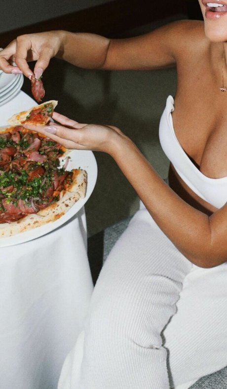 Bella Campos porn star galleries