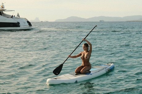 young amateur onlyfans erotic pics