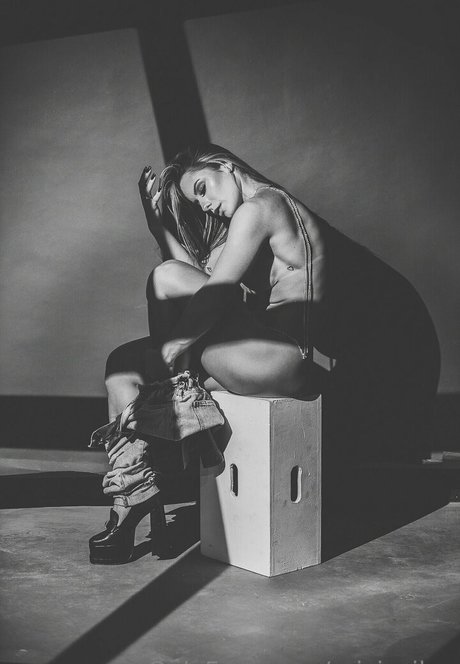 Aricia Silva model exclusive images