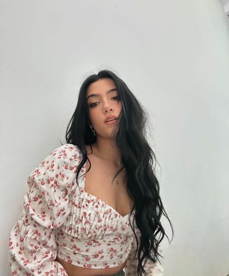 pregnant teacher onlyfans adult pictures